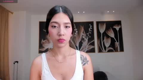 Tara Lawrence online show from 11-22-25, 02:43