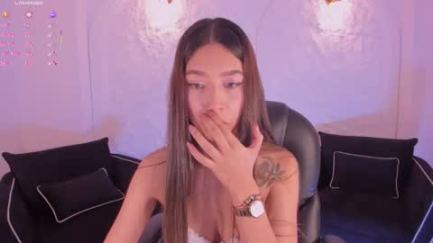 Tara Lawrence online show from 11-27-25, 06:26