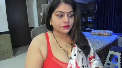 Snapshot of tarivishu23 chatting on 02-11-25, 01:31 tarivishu23 online show from 02-11-25, 01:31