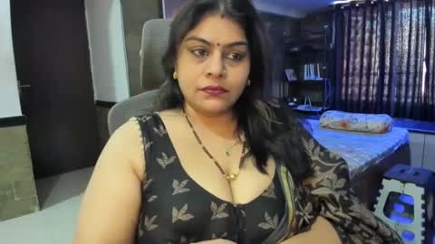 Snapshot of tarivishu23 chatting on 02-12-25, 04:44 tarivishu23 online show from 02-12-25, 04:44