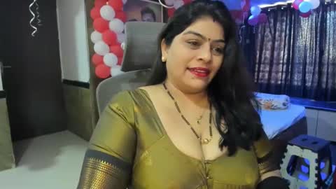 Snapshot of tarivishu23 chatting on 02-15-25, 04:25 tarivishu23 online show from 02-15-25, 04:25