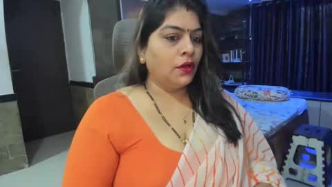Snapshot of tarivishu23 chatting on 03-01-25, 01:43 tarivishu23 online show from 03-01-25, 01:43