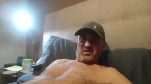 Snapshot of tarzeny77 chatting on 12-24-24, 01:49 tarzeny77 online show from 12-24-24, 01:49