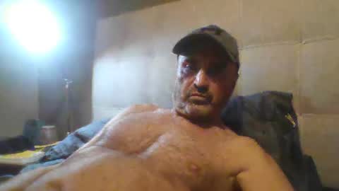 Snapshot of tarzeny77 chatting on 10-14-25, 10:21 tarzeny77 online show from 10-14-25, 10:21