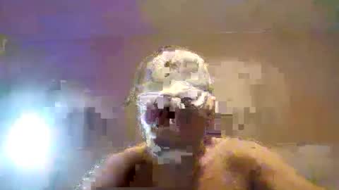 Snapshot of tarzeny77 chatting on 10-18-25, 12:13 tarzeny77 online show from 10-18-25, 12:13