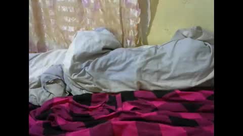 Snapshot of tashacute15 chatting on 03-03-26, 05:46 tashacute15 online show from 03-03-26, 05:46