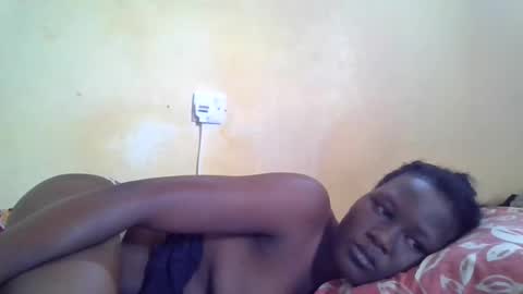 Snapshot of tashacute20 chatting on 07-18-26, 07:23 tashacute20 online show from 07-18-26, 07:23