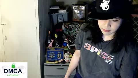 TashaKai online show from 01-11-25, 04:03