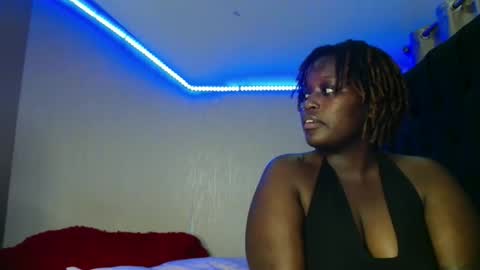 Snapshot of tashy_t chatting on 01-10-26, 05:37 Kim online show from 01-10-26, 05:37