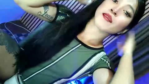   online show from 12-02-25, 12:21