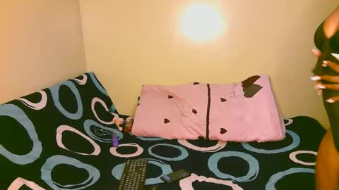 tastie_t online show from 10-28-25, 02:42