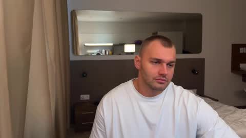 My shows 2100500 UTC3 online show from 09-29-25, 05:56