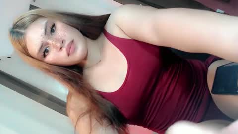 Snapshot of tasty_margarita chatting on 09-13-25, 04:18 Margarette online show from 09-13-25, 04:18