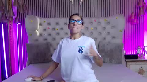 TastyPatricia online show from 11-17-25, 08:53