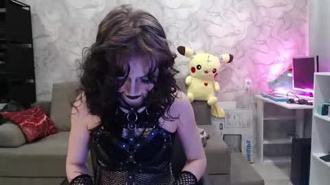 tata__goth_ online show from 02-12-26, 05:41