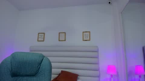 Snapshot of tatiana_arboleda chatting on 01-14-26, 03:45 tatiana_arboleda online show from 01-14-26, 03:45