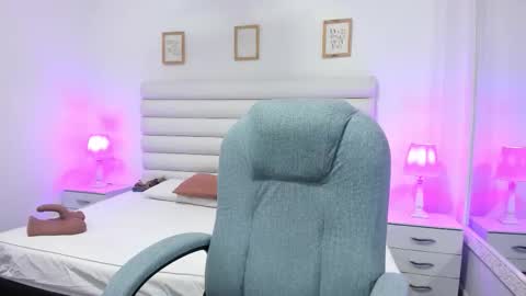 Snapshot of tatiana_arboleda chatting on 02-12-26, 03:56 tatiana_arboleda online show from 02-12-26, 03:56