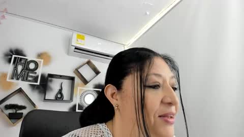 tatiana_sofiaa online show from 11-12-25, 01:22
