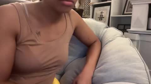 Tatianna Marie online show from 11-22-25, 10:42