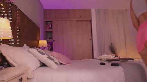 Snapshot of tatikiss_ chatting on 02-27-26, 11:32 Tatiana independent girl online show from 02-27-26, 11:32