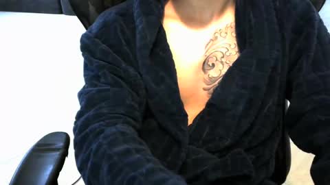 Snapshot of tatmers chatting on 01-19-25, 12:06 Lucas online show from 01-19-25, 12:06
