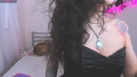 Snapshot of tattoo_highmami chatting on 10-08-25, 05:27 High Mami  online show from 10-08-25, 05:27