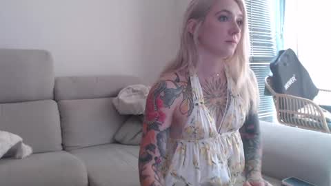 tattoobbgirl online show from 10-17-25, 01:25