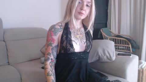 tattoobbgirl online show from 10-31-25, 06:20