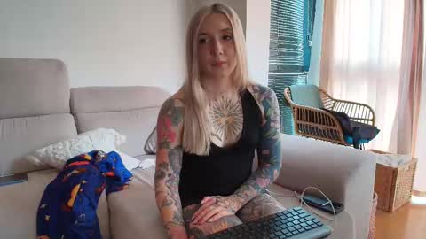 tattoobbgirl online show from 02-25-26, 04:16