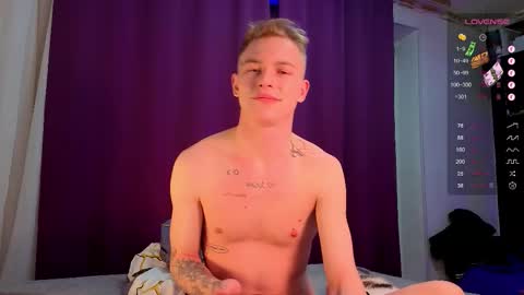 Alex but u can call me Theo online show from 12-18-25, 04:13