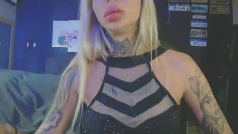 Snapshot of tatuada_safada chatting on 09-23-25, 04:04 tatuada_safada online show from 09-23-25, 04:04