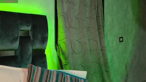 taurito___ online show from 11-05-25, 06:13