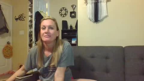 tawanda1980 online show from 12-16-24, 04:02