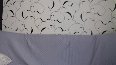 Diana online show from 10-28-25, 07:23