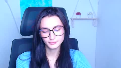 Taya online show from 11-25-25, 06:35