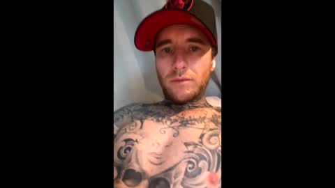 Snapshot of tayboy911 chatting on 01-18-25, 11:32 tayboy911 online show from 01-18-25, 11:32