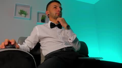 tayer_bennet online show from 09-24-25, 05:00