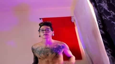   online show from 06-14-26, 08:11