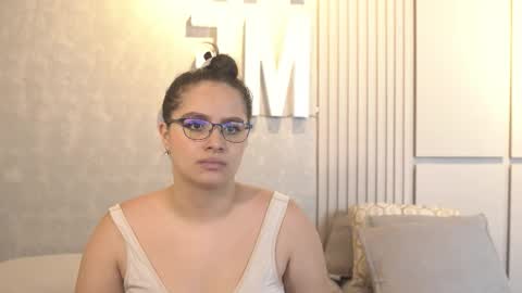 Teylor  Kim online show from 09-23-25, 06:11