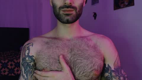 Taylor online show from 12-27-24, 04:36