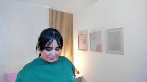 Taylor Bennet online show from 11-04-25, 12:15