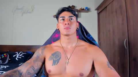 taylor_mclane1 online show from 01-15-26, 04:33