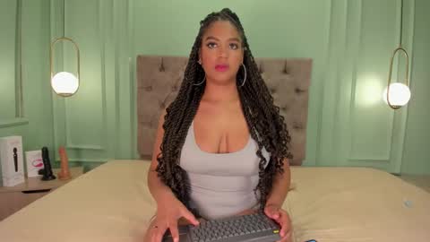 Taylor  online show from 02-27-25, 04:31