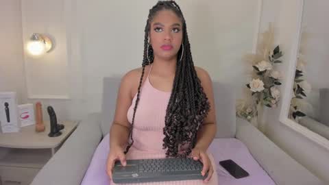 Taylor  online show from 03-02-25, 01:58