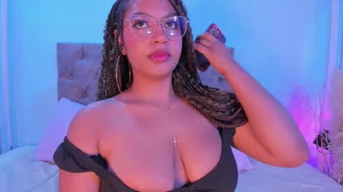 Taylor  online show from 09-25-25, 04:49