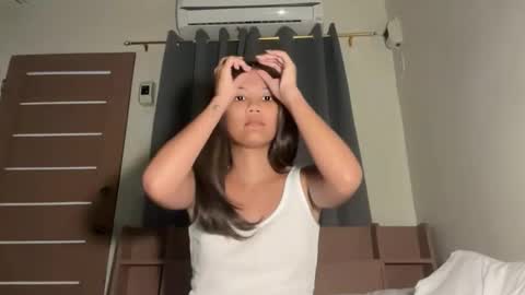 Snapshot of taylor_sue chatting on 10-05-25, 05:11 taylor online show from 10-05-25, 05:11