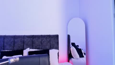 Taylor online show from 04-14-26, 08:15