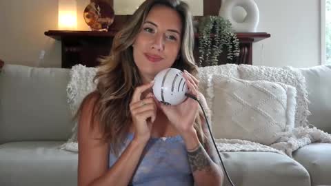 Snapshot of taylorslittlekingdom chatting on 02-24-25, 12:52 Taylor online show from 02-24-25, 12:52