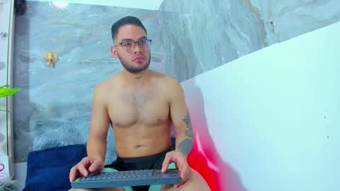 TAYLOR AND TAYLER online show from 01-15-26, 05:05