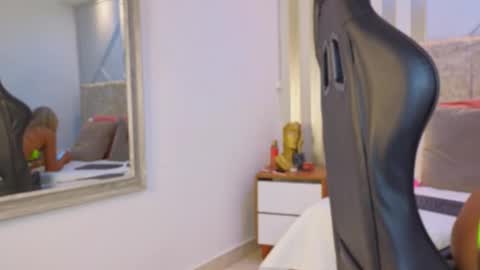 tayra online show from 02-26-26, 08:52